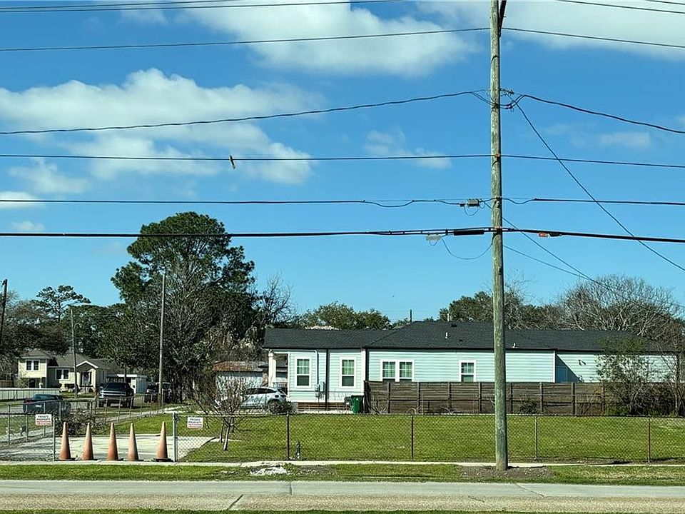1st image of Hancock St