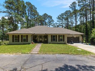 203 Buccaneer Dr, Hattiesburg, MS 39402
