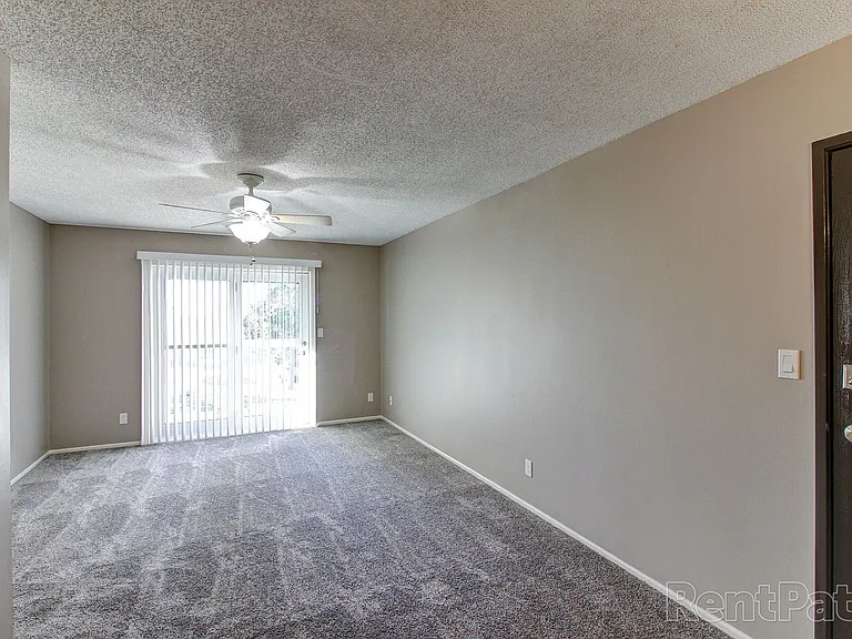 cpa - College Park Apartments — Photo 39