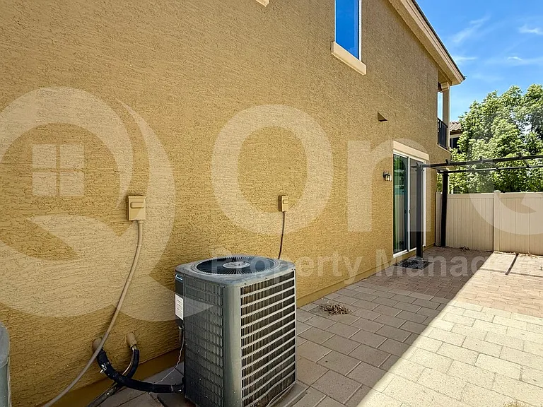 950 S Wallrade Ln — Photo 6