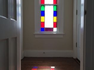 37 Meadow St, Ansonia, CT 06401