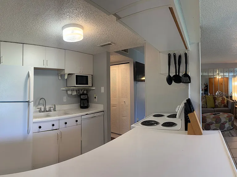 4215 E Bay Dr #1707A — Photo 7
