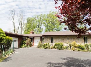 105 Orchard Ln, Hopewell Junction, NY 12533