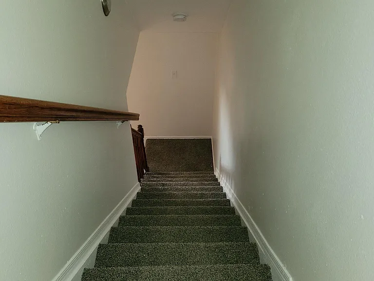 6660 N 43rd Ave — Photo 17