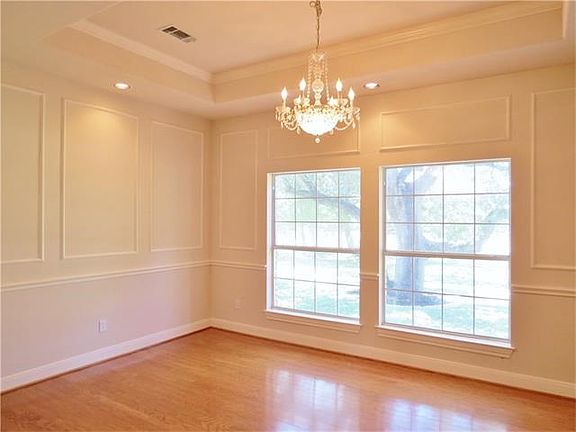 4th image of 201 Oak Hollow Ln