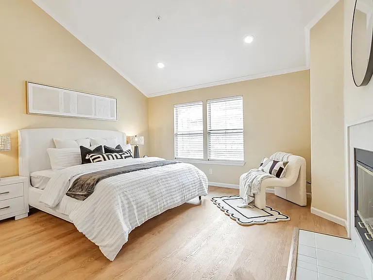 415 Camille Cir #14 — Photo 12
