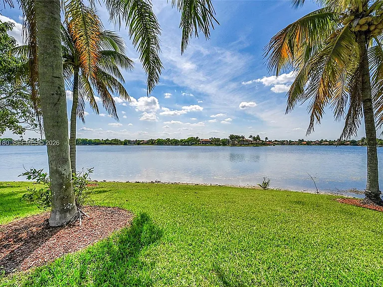 512 NW 120th Dr — Photo 38
