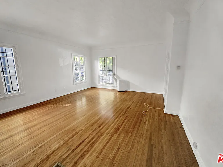 351 N Sierra Bonita Ave #2 — Photo 9