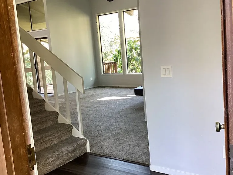 4007 SW Fairhaven Ct — Photo 3