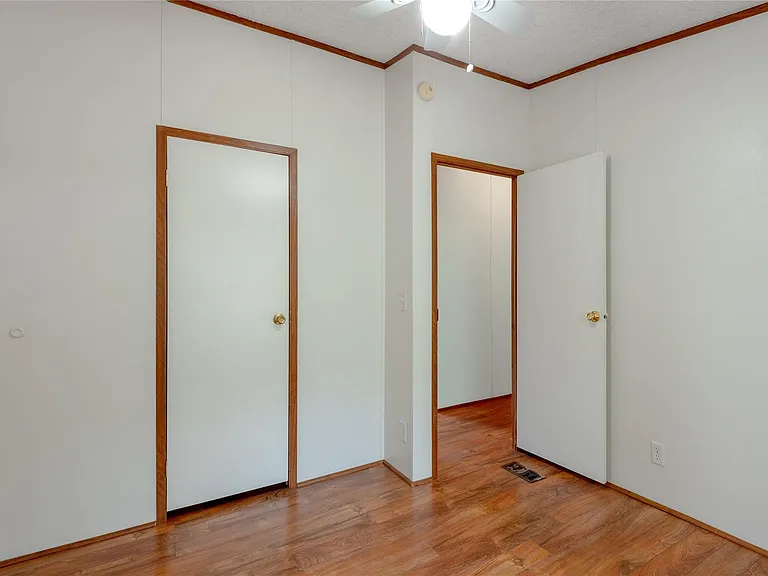 37 Riverside Ln #A — Photo 27