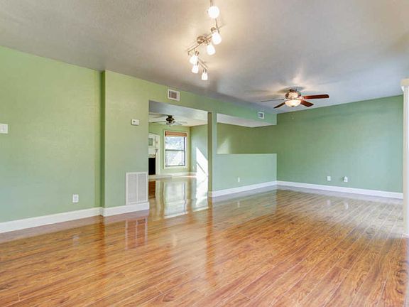 5th image of 8707 Olde Colony Trl APT 6