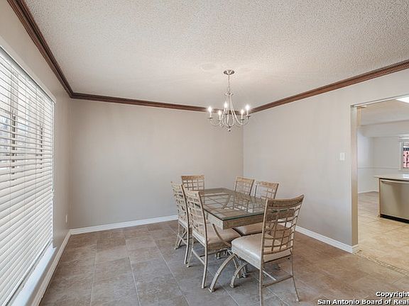 4th image of 13031 De Luna St