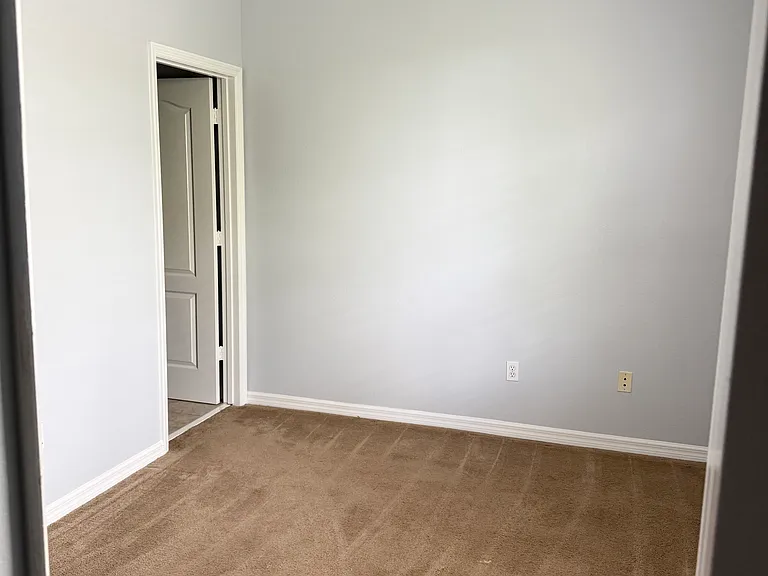 10482 Manderley Way — Photo 9