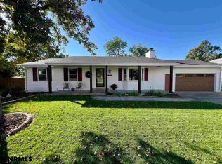 512 E 35th St, Scottsbluff, NE 69361