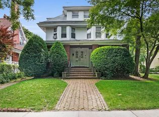 817 E 17th St, Brooklyn, NY 11230