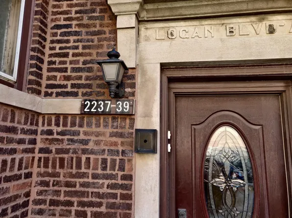 2239 W Diversey Ave #2, Chicago, IL 60647