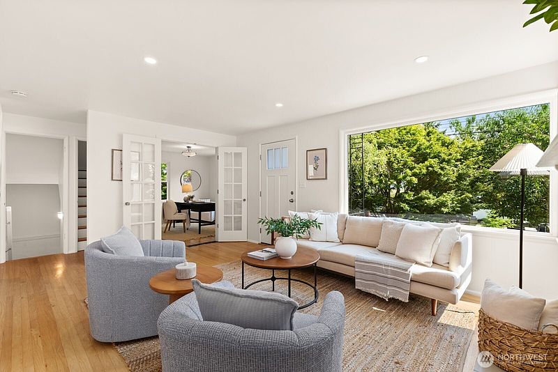 4th image of 7537 18th Avenue NW