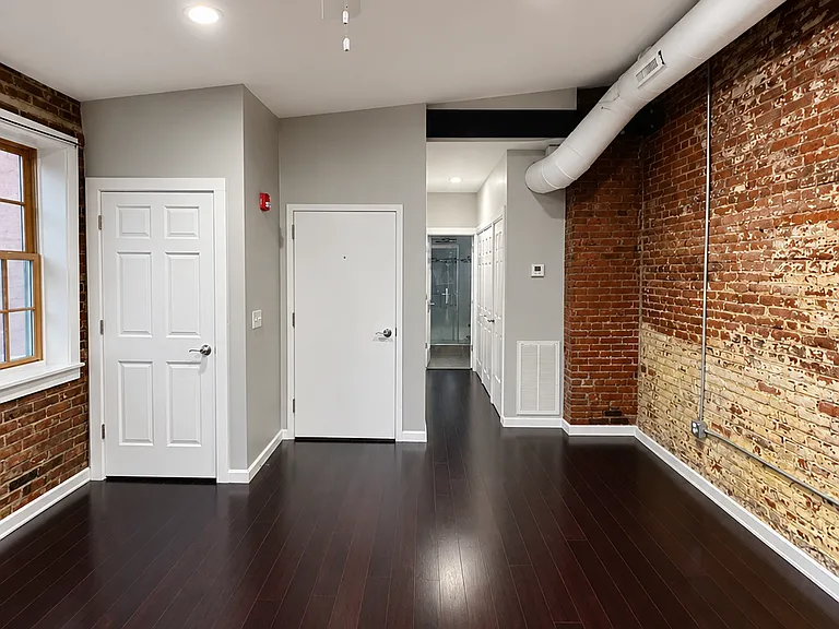 2030 W 25th St #203 — Photo 12