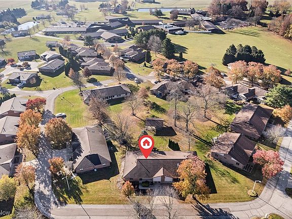 2nd image of 4136 Harvey Dr #88
