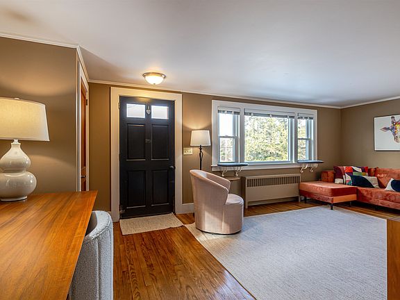 3rd image of 22 Indian Ridge Road