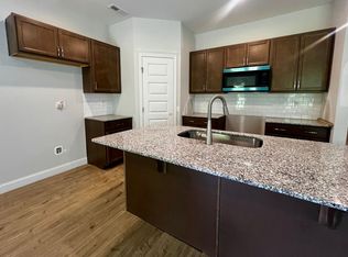 200 Cowlily Ct, Smithfield, NC 27577