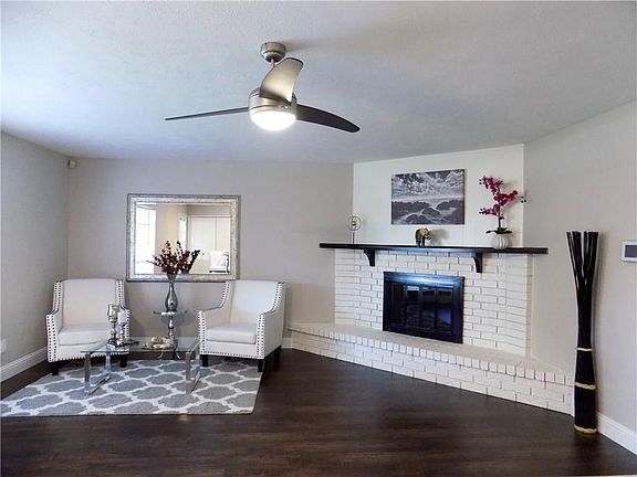 5th image of 5905 Martie Ln