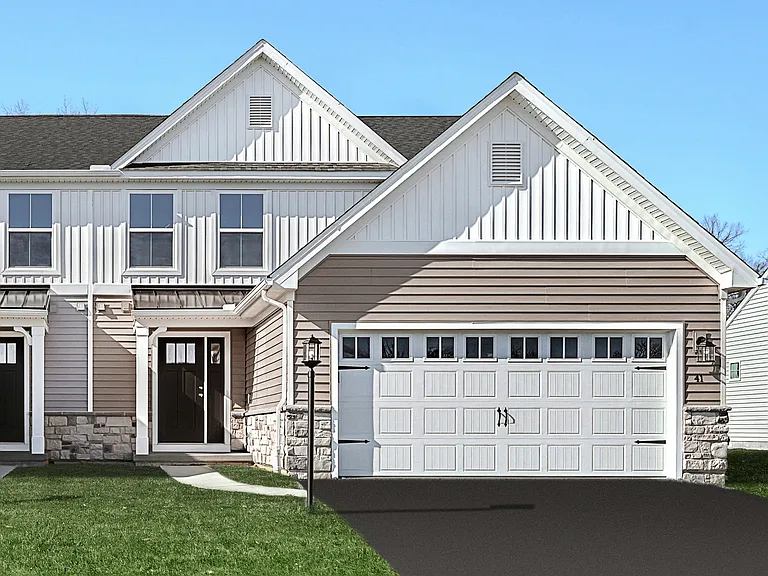 41 Long Bend Dr #14 — Photo 2