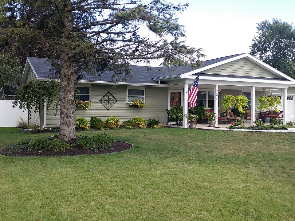1st image of 207 Westview St
