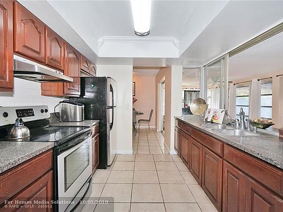 5th image of 2401 NW 38th Ter