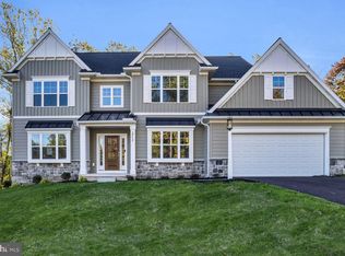 2772 Patton Rd, Harrisburg, PA 17112