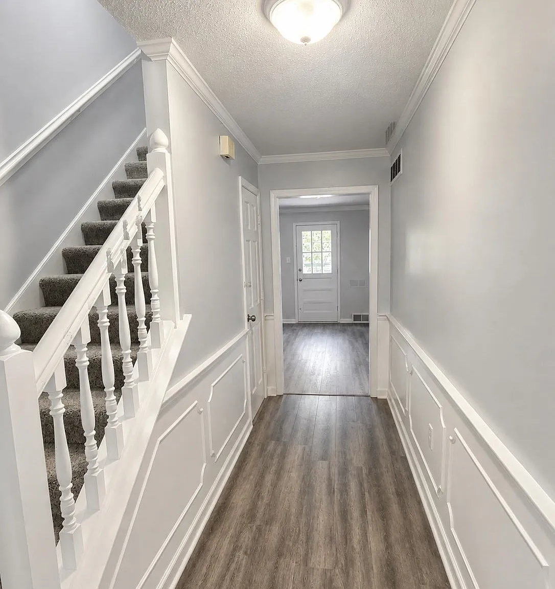 4 bed, 2.5 bath, $2,450 — Photo 2