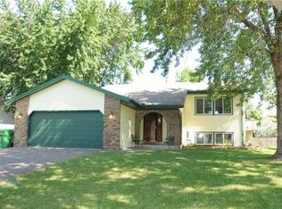 603 Morningside Pl, Vadnais Heights, MN 55127