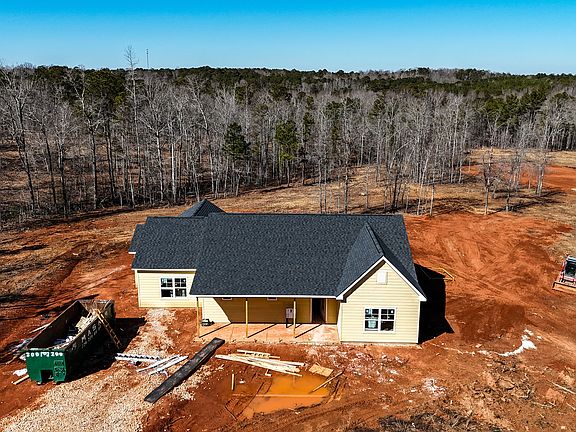 2nd image of 331 Andrews Mill Rd