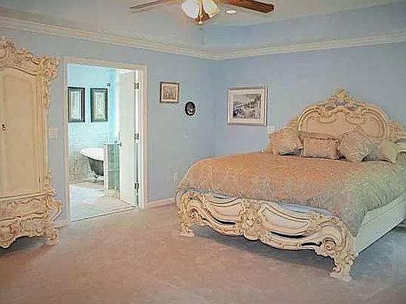 5th image of 4248 Persimmon Woods Dr