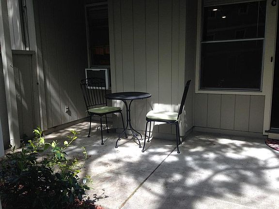2nd image of 905 Apricot Ave APT C