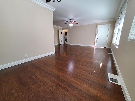 3rd image of 1453 Rexford Dr APT 3