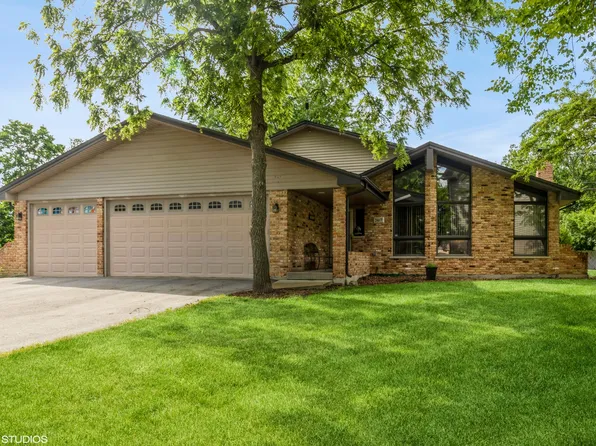 3617 Wimborne Ave, New Lenox, IL 60451