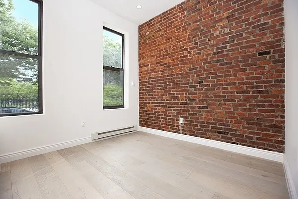 Rented by REAL New York | media 16