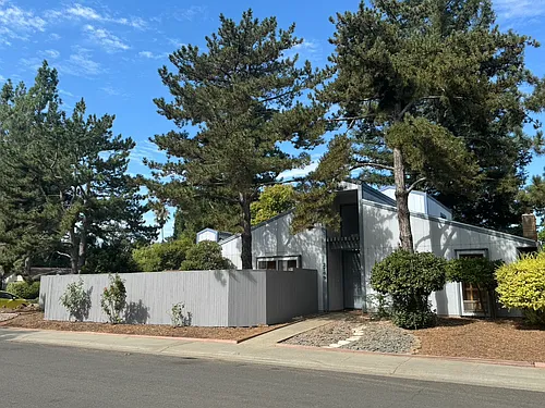 2709 Corona Dr Photo 1