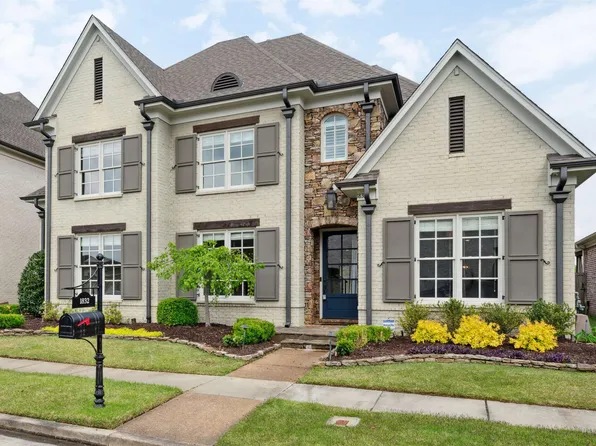 1832 Enclave Hollow Ln E, Germantown, TN 38139