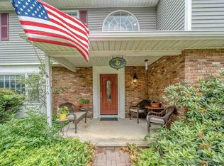 176 Windsor Dr, Hurley, NY 12443