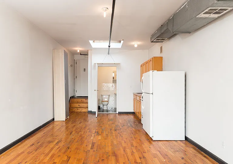 27 Arion Pl #416 — Photo 2