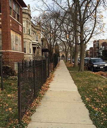 2nd image of 206 N Leamington Ave