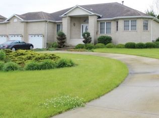 348 Coventry Ln, Crete, IL 60417