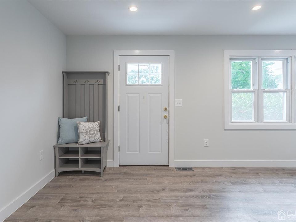 83 Schuyler Dr, Edison, NJ 08817 Zillow