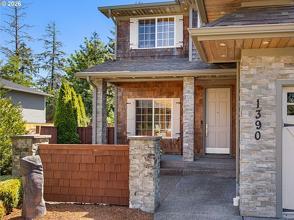 2nd image of 1390 Sea Ridge Ln