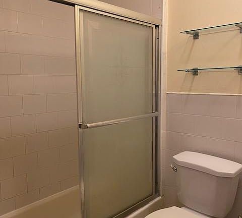 5th image of 6045 Maspeth Ave Floor 2