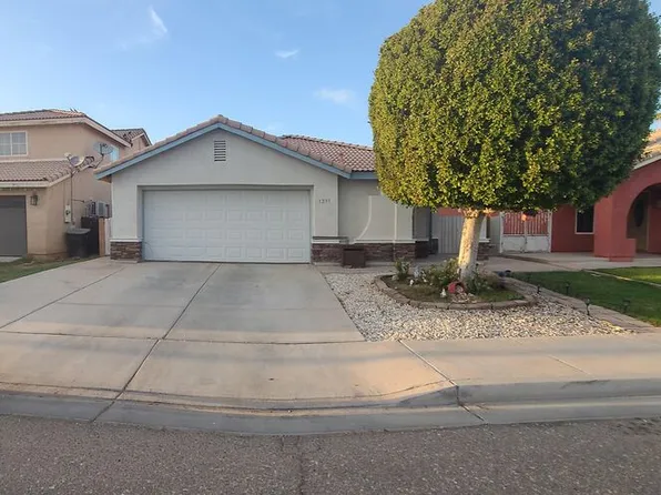1233 P And F Alvarado Dr, Calexico, CA 92231