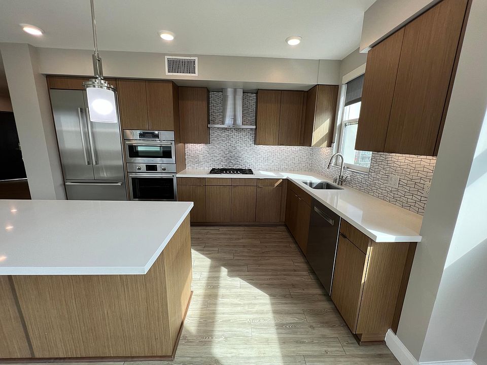 1st image of 551 W Date St #609
