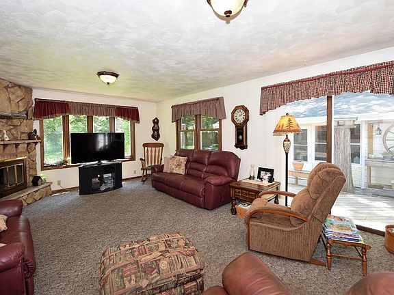 2nd image of 29625 Timberlane Dr